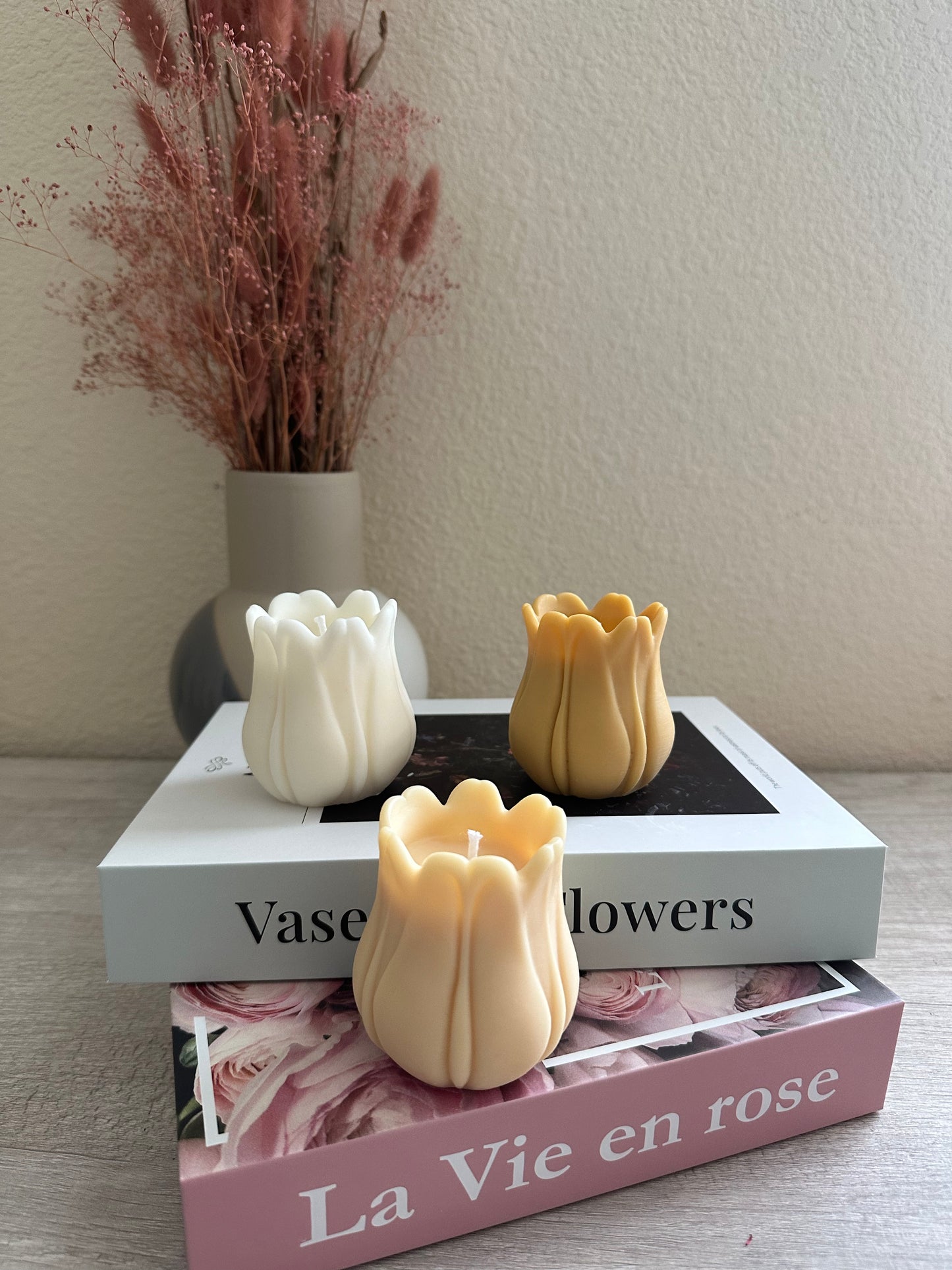 Tulip Candle