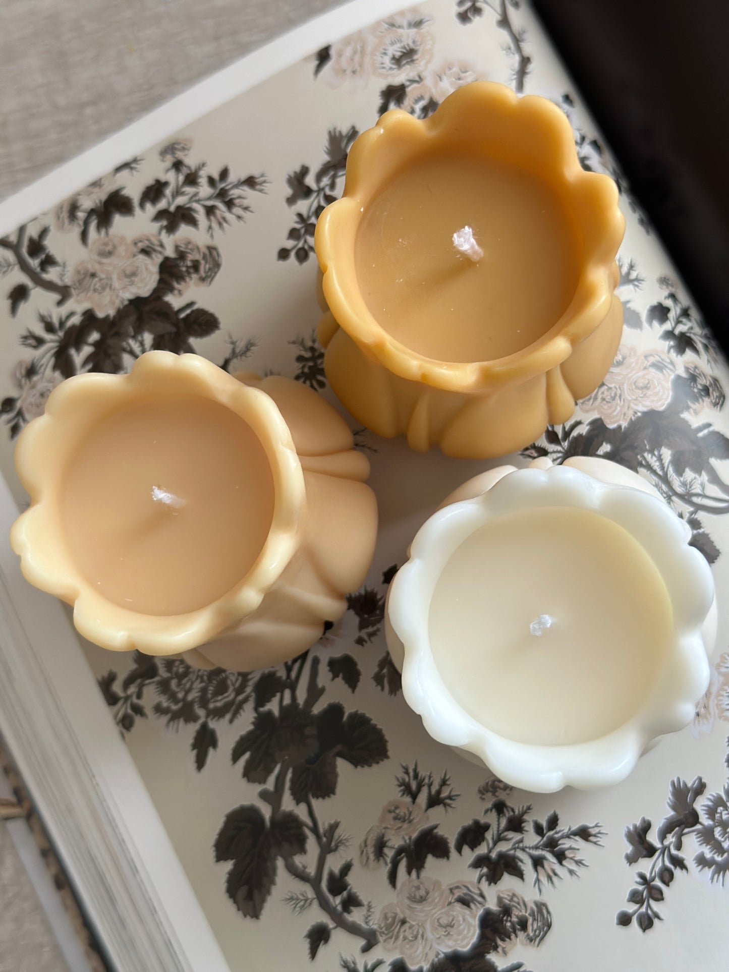 Tulip Candle